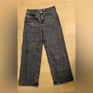 Old Navy Extra High-Rise Sky-Hi Wide Leg Jeans in Black Wash